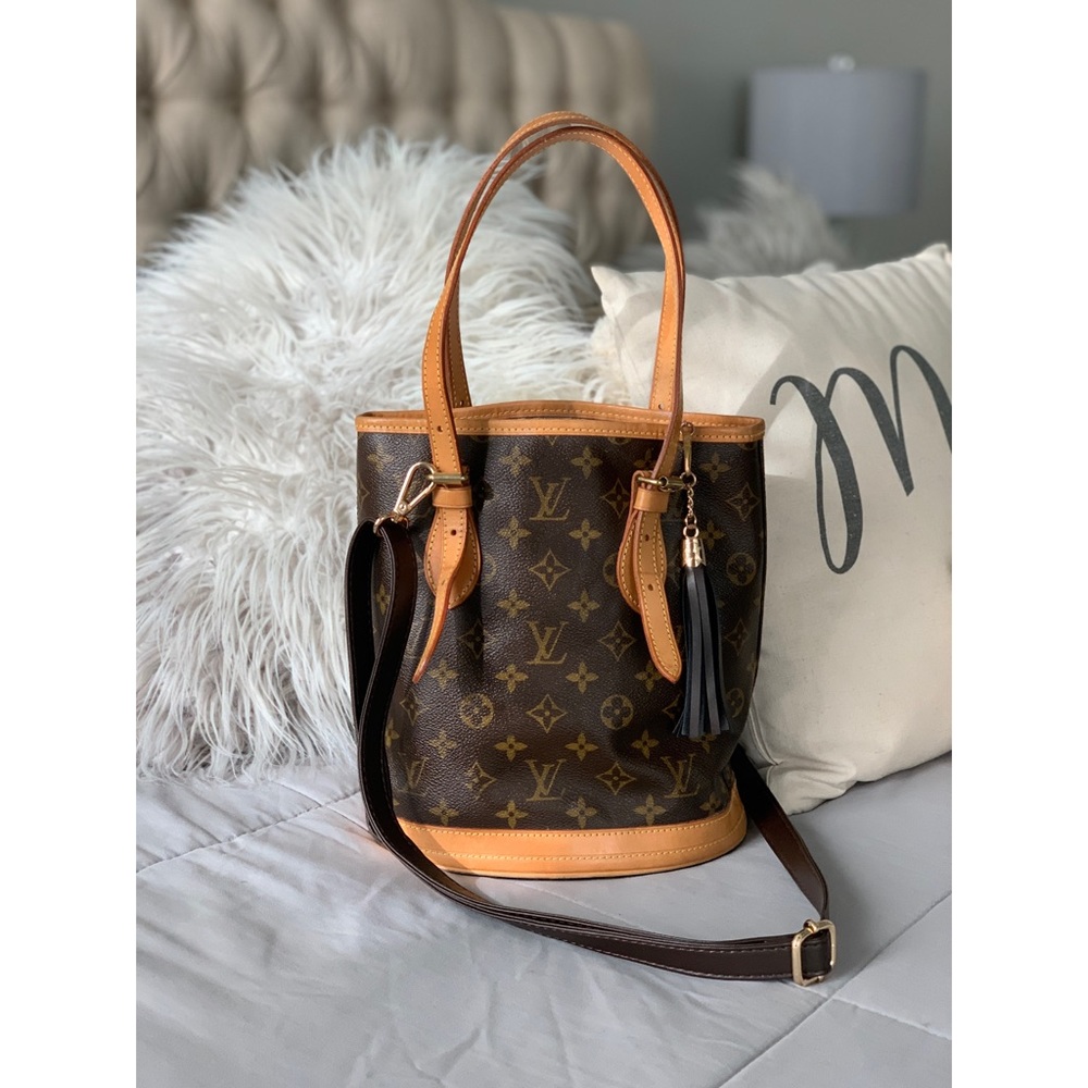 Authentic vintage Louis Vuitton PM Bucket bag LV
